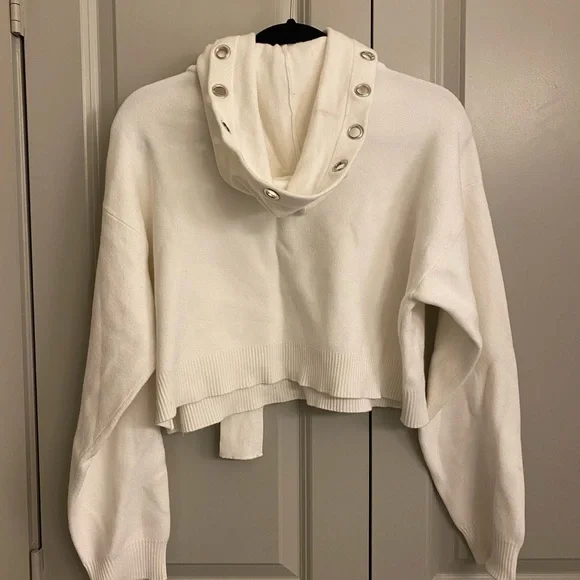 Zara White Cropped Hoodie with Metal Ring Details Size M - Picture 5 of 6